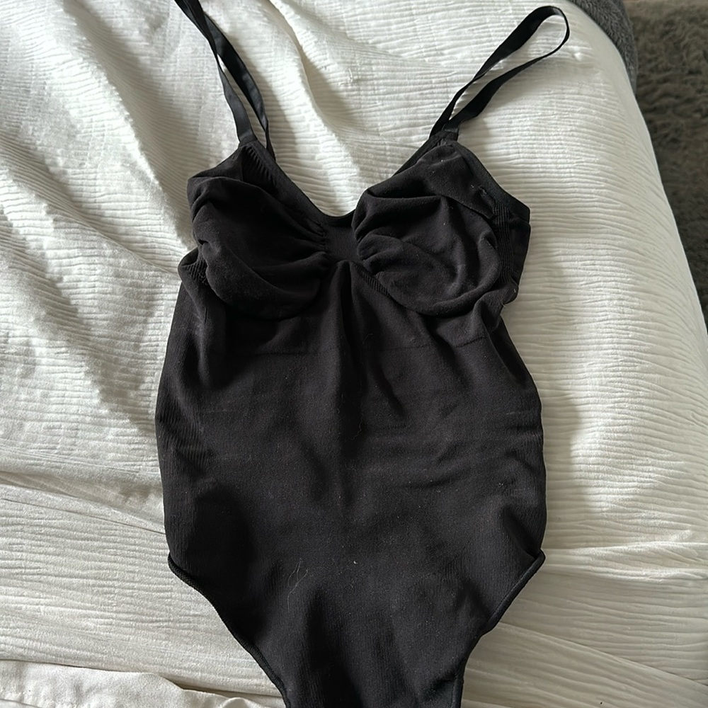 Skims shape wear body suit